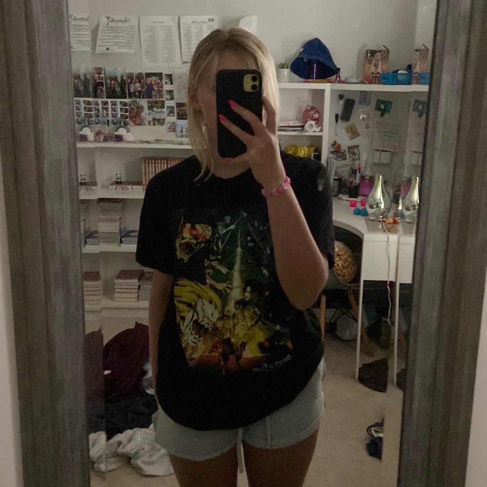 Attack on titan graphic tee